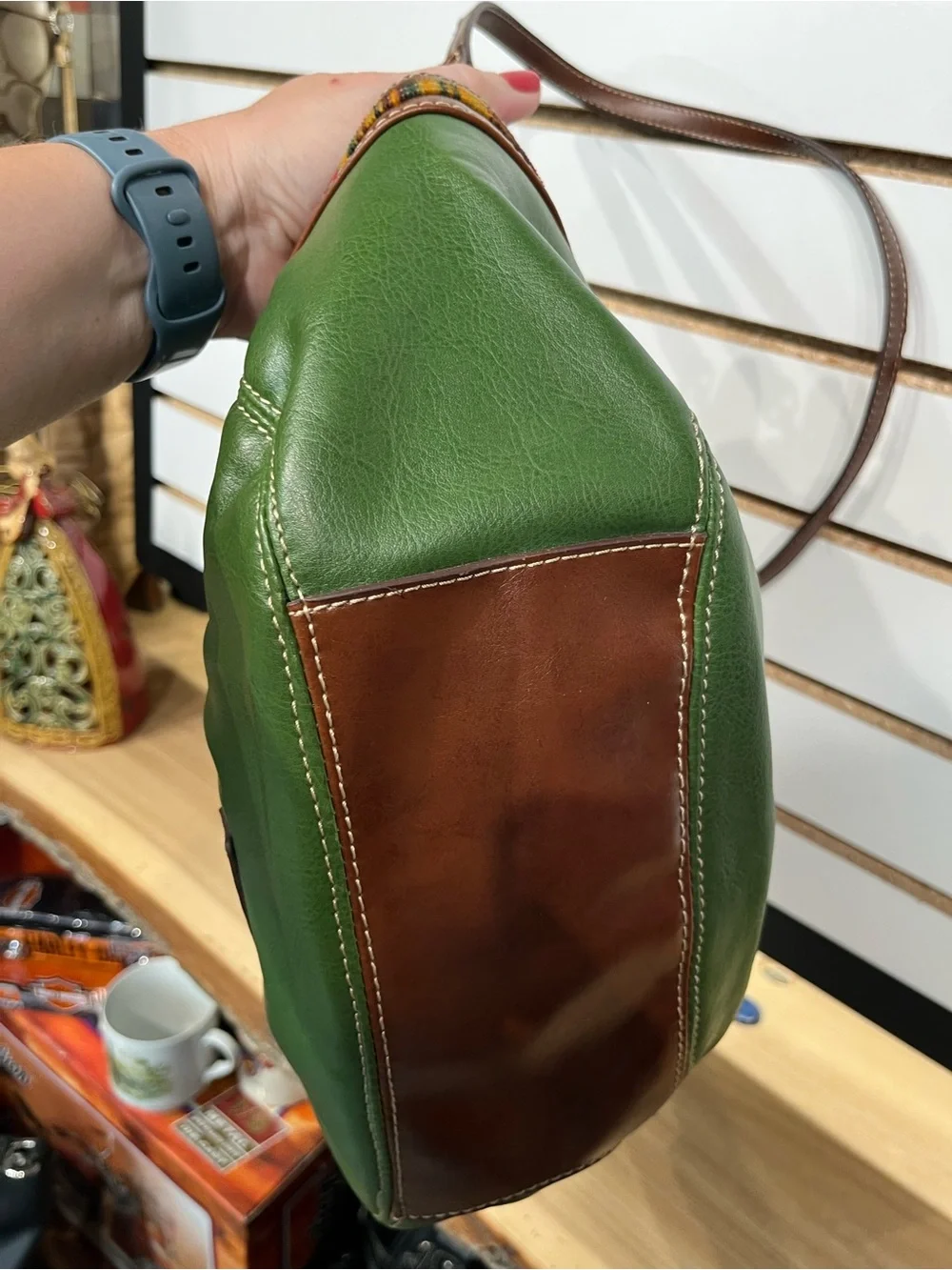 Vintage Relic leather bag